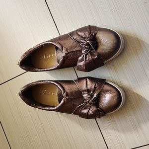 Anthropologie Vicenza Round Toe Upper Bow Bronze Leather Platform Loafers